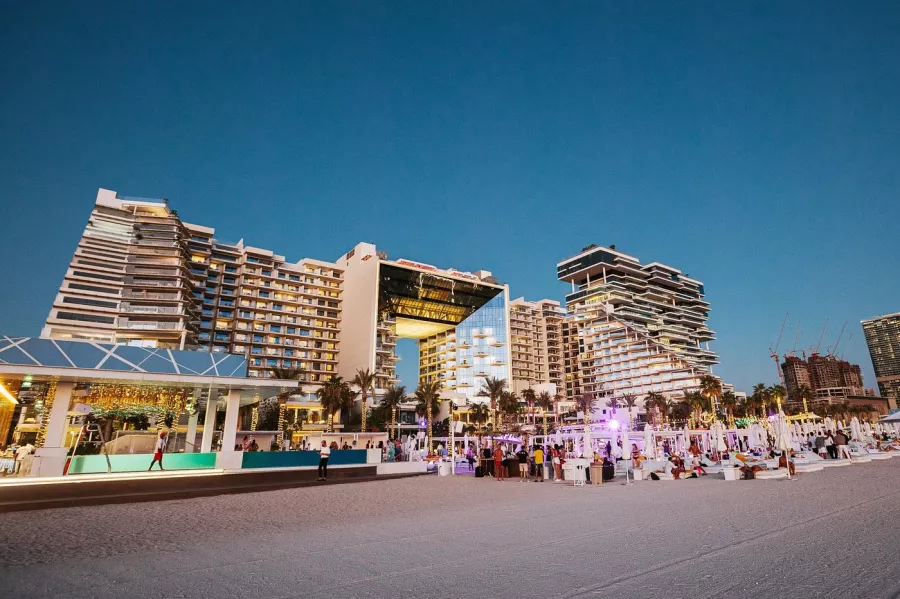 Отель Five Palm Jumeirah Dubai5* в Дубаи: Пятизвездочный отель, Отель на берегу , Гламурный отель , Бассейн , Спа , Конференц-зал, Детская комната,