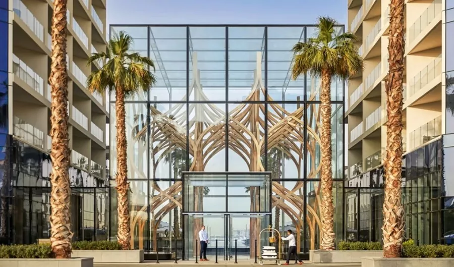 Отель Five Palm Jumeirah Dubai5* в Дубаи: Пятизвездочный отель, Отель на берегу , Гламурный отель , Бассейн , Спа , Конференц-зал, Детская комната,
