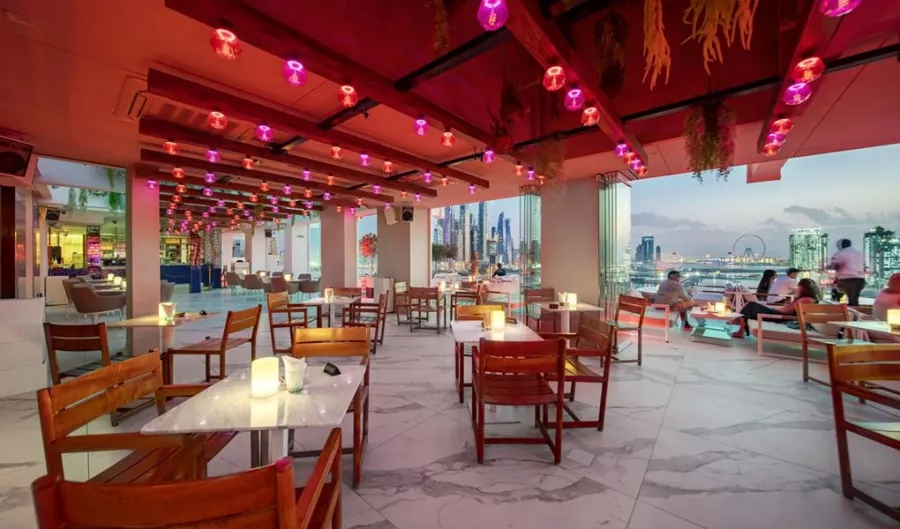 Отель Five Palm Jumeirah Dubai5* в Дубаи: Пятизвездочный отель, Отель на берегу , Гламурный отель , Бассейн , Спа , Конференц-зал, Детская комната,