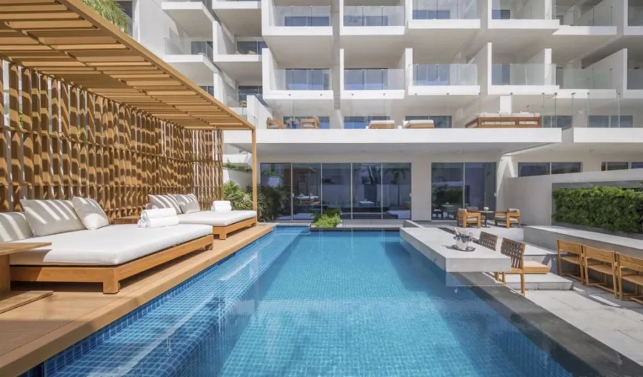 Отель Five Palm Jumeirah Dubai5* в Дубаи: Пятизвездочный отель, Отель на берегу , Гламурный отель , Бассейн , Спа , Конференц-зал, Детская комната,