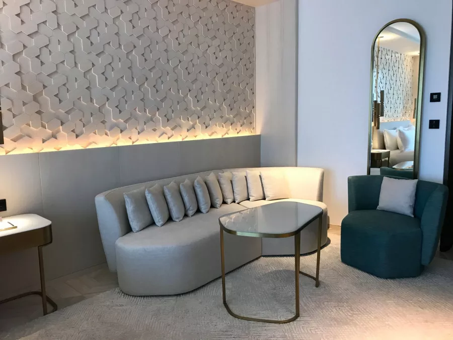 Отель Five Palm Jumeirah Dubai5* в Дубаи: Пятизвездочный отель, Отель на берегу , Гламурный отель , Бассейн , Спа , Конференц-зал, Детская комната,