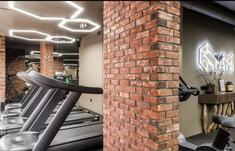 Фитнес-клуб Gym City в Краснодаре: Кроссфит, Пилатес, Персональный тренер, Массаж, TRX тренировки, Боевые искусства, Стретчинг, Йога,