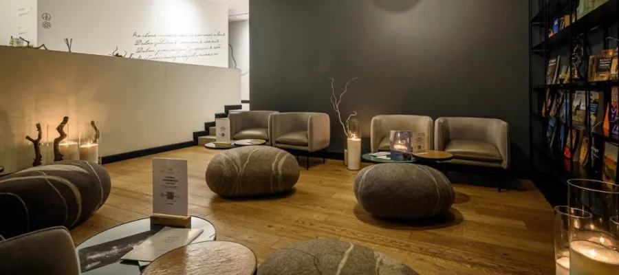 Сеть центров интегративной медицины и SPA Wellcure в Москве: Массаж, СПА, Обертывание, Массаж лица, Косметология, Брови, Иглоукалывание, Тайский массаж,