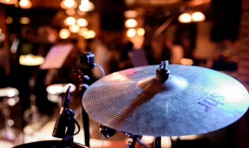 Музыкальные курсы Не школа барабанов  в  Сочи