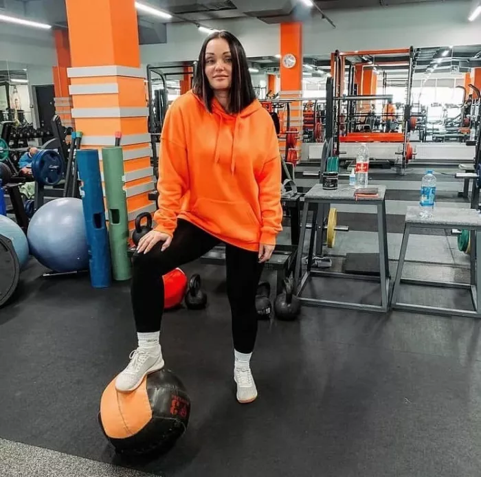 Фитнес-центр "Limefit".