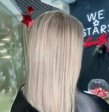 Студия красоты "We Stars Beauty".