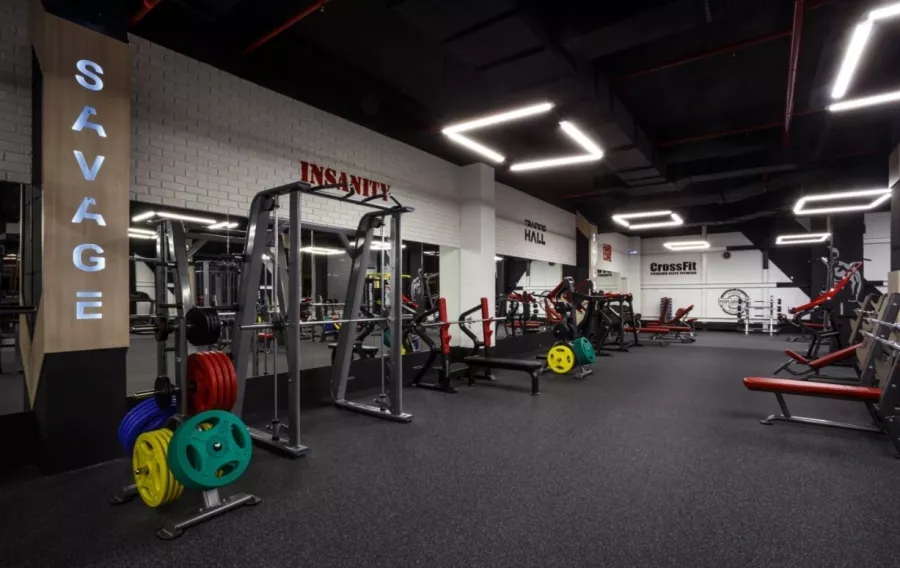 Фитнес-клуб Savage Fitness в Москве: Разовые посещения, Аэробика, Боевые искусства, Йога, Кроссфит, Женский зал,