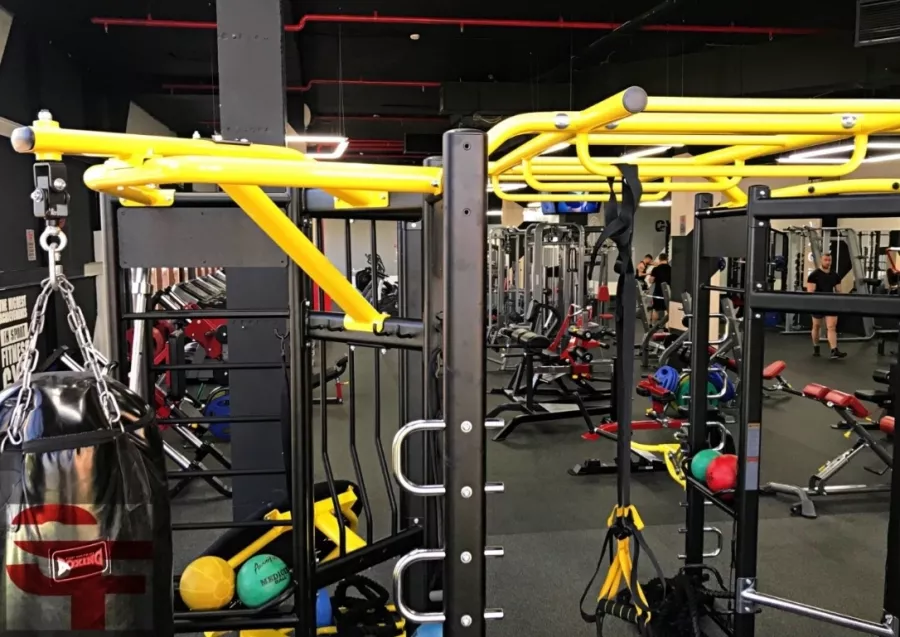 Фитнес-клуб Savage Fitness в Москве: Разовые посещения, Аэробика, Боевые искусства, Йога, Кроссфит, Женский зал,