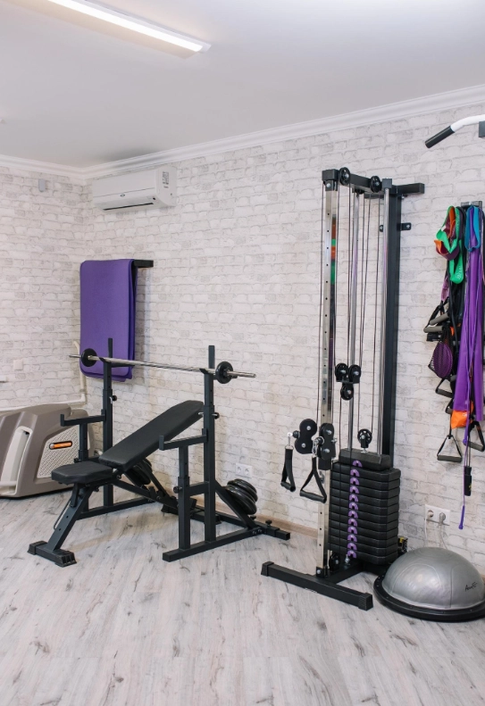 Фитнес-клубы Fitness Light в Москве: Разовые посещения, Кроссфит, Стретчинг, Фитнес для беременных, Персональный тренер, TRX тренировки,