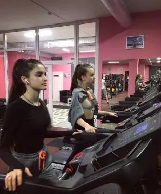 Тренажёрный зал "SUN GYM big power".