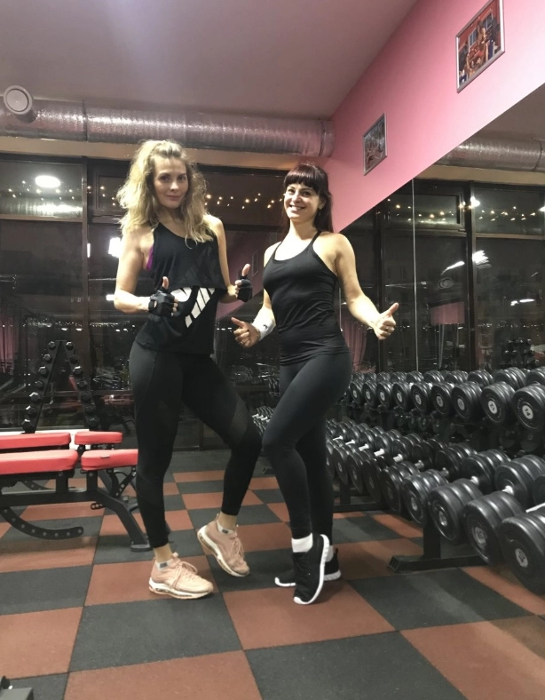 Тренажёрный зал SUN GYM big power в Москве: Разовые посещения, Боевые искусства, Кроссфит, Женский зал, Персональный тренер, Фитнес бар, TRX тренировки, Массаж, Сауна, Солярий,