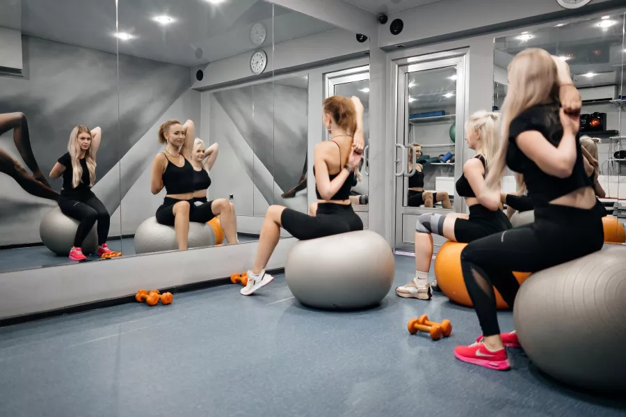 Фитнес-клуб Xs-fit в Краснодаре: Фитнес бар, Фитбол, КРД, Бокс, Персональный тренер,