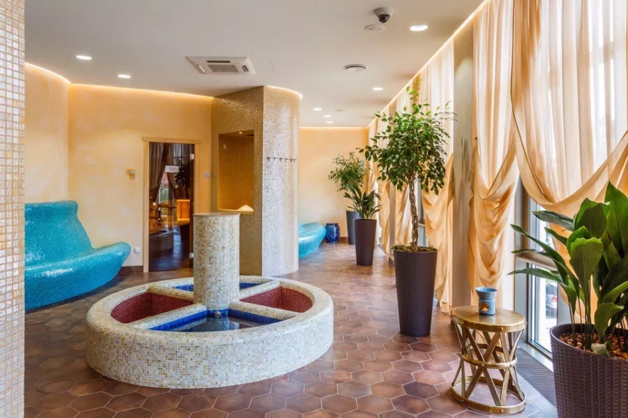 Центр красоты и здоровья Grand spa aurora в Краснодаре: Кроссфит, Йога, Аэробика, Боевые искусства, Пилатес, Аквааэробика,