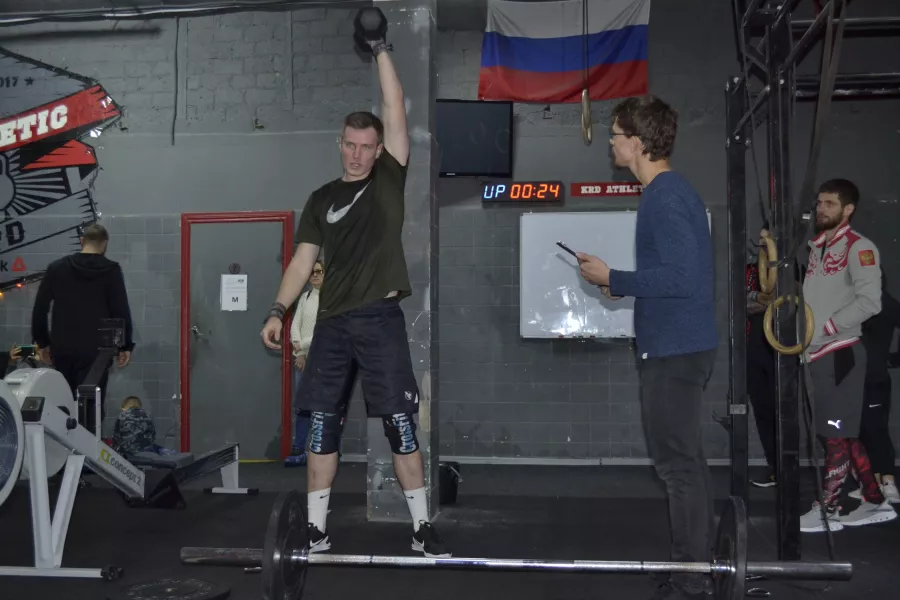 Спортивный клуб KRD ATHLETIC в Краснодаре: Спортивный клуб, Пауэрлифтинг, Тяжелая атлетика, Тренер, Индивидуальные занятия, Тяжелый вес, Гири, Гантели,