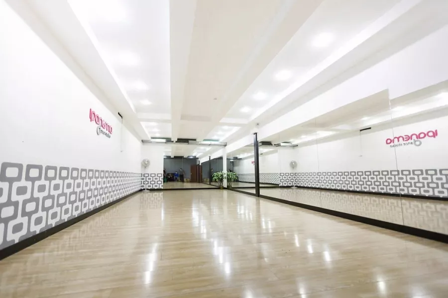 Школа танцев Ipanema Dance Studio в Санкт-Петербурге: Хореография, Танго, Латина, Бачата, Музыка,