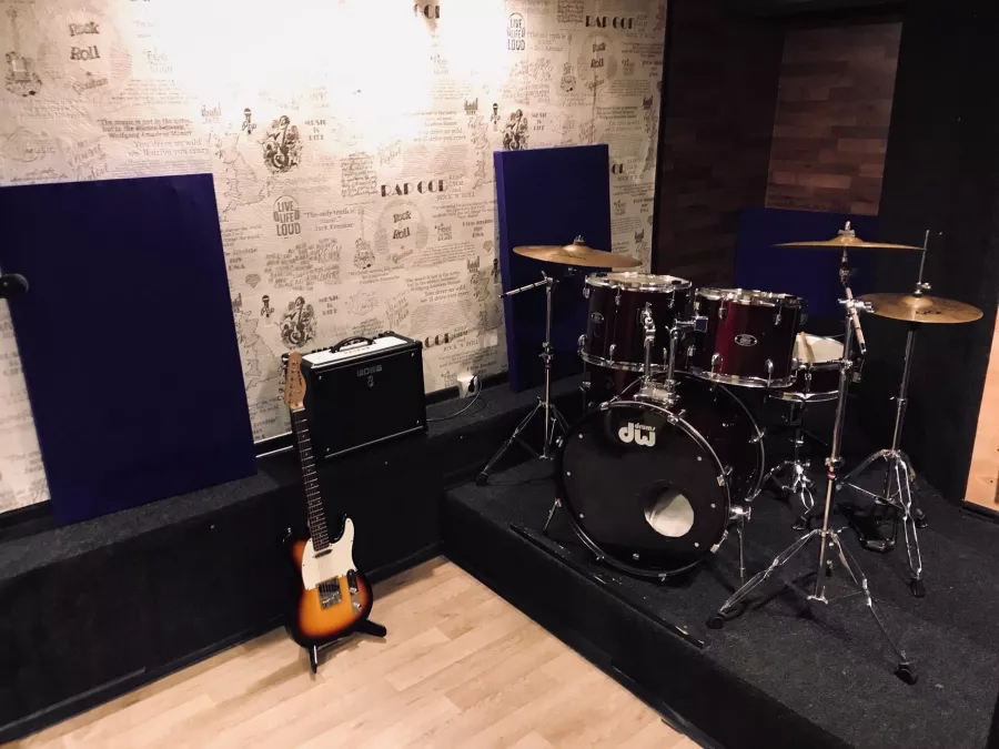 Студия звукозаписи PiterMusicStudio в Санкт-Петербурге: Студия музыки, Записать трек, Аранжировка , Сведение, Студия звукозаписи,