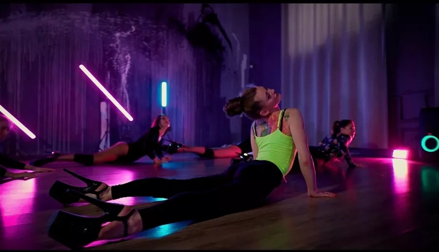 Школа танцев Feminity dance studio в Санкт-Петербурге: Музыка, Хореография, Сальса, Хип-хоп, Тверк,