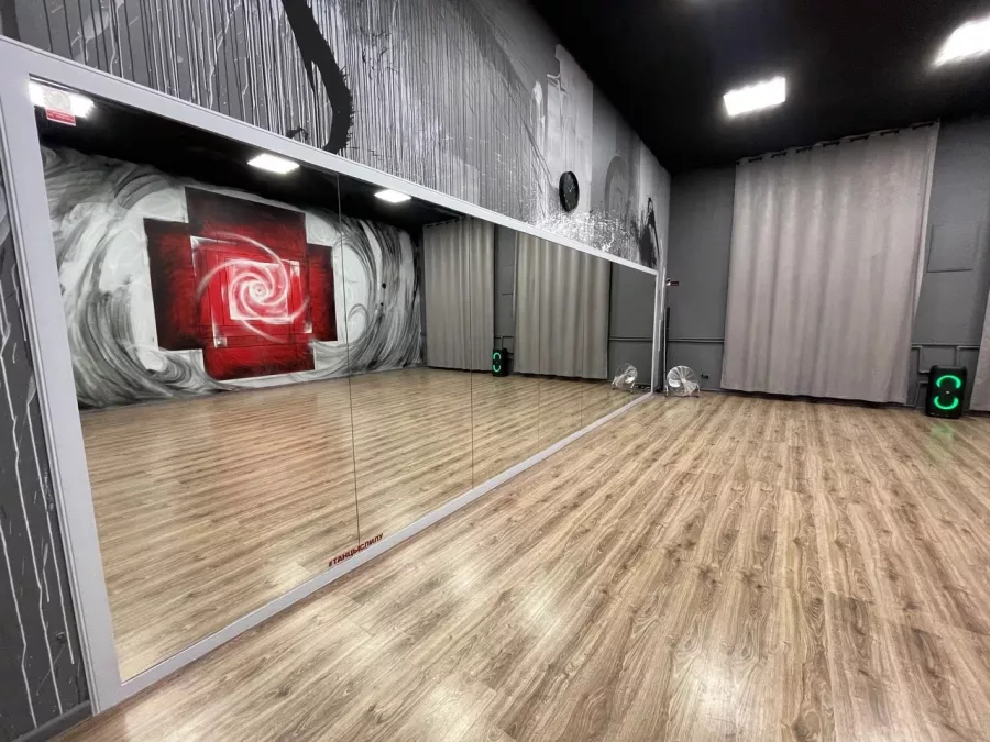Школа танцев Feminity dance studio в Санкт-Петербурге: Музыка, Хореография, Сальса, Хип-хоп, Тверк,
