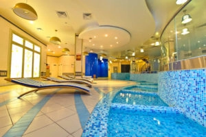 Фитнес-клуб Fitness One Путиловский в Санкт-Петербурге: Фитнес, Фитнес-клуб, Спорт зал , Тренажерный зал, Занятия с тренером,