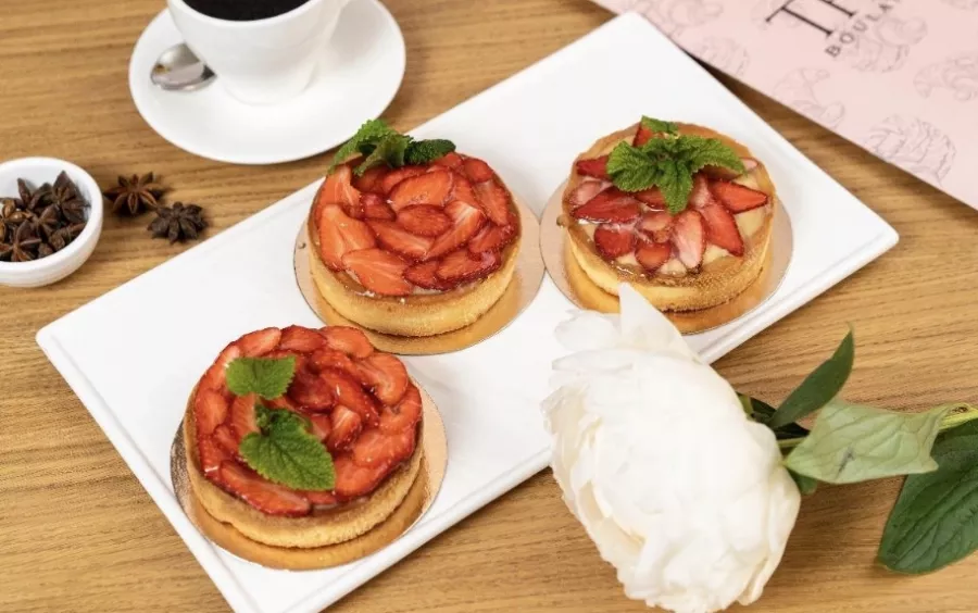 Кафе-кондитерская Theo Cafe в Краснодаре: Кондитерские изделия, Завтрак, Заказ навынос, Заказ столиков, Кофе с собой, Доставка еды, Бизнес-ланч,