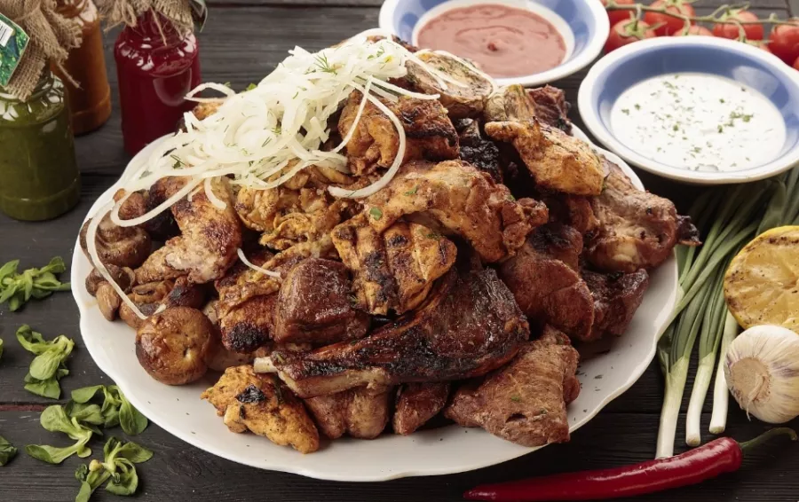Кафе доставки Шашлык Юга в Краснодаре: Шашлык, Армянская кухня, Заказ столиков, Банкет, Пицца, Шаурма, Кофе с собой, Доставка, Грузинская кухня, Кавказская кухня,