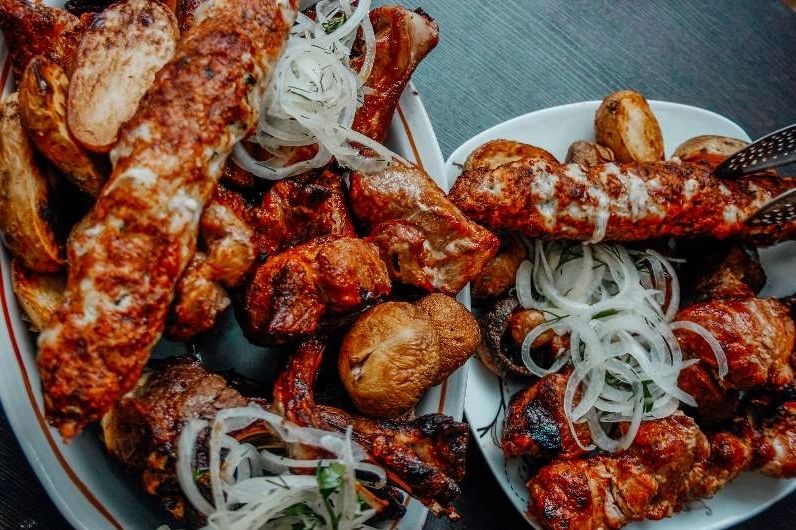 Кафе доставки Шашлык Юга в Краснодаре: Шашлык, Армянская кухня, Заказ столиков, Банкет, Пицца, Шаурма, Кофе с собой, Доставка, Грузинская кухня, Кавказская кухня,