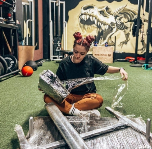 Зал персональных тренировок Dinosaur training в Краснодаре: Кроссфит, Фитбол, Фитнес для детей, Стретчинг, Фитнес для беременных, Пилатес,