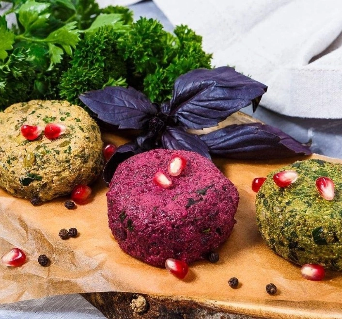 Кафе Сорока в Москве: Постное меню, Русская кухня, Грузинская кухня, Бизнес-ланч, Европейская кухня,