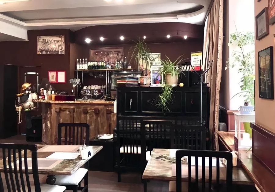 Кафе Сорока в Москве: Постное меню, Русская кухня, Грузинская кухня, Бизнес-ланч, Европейская кухня,
