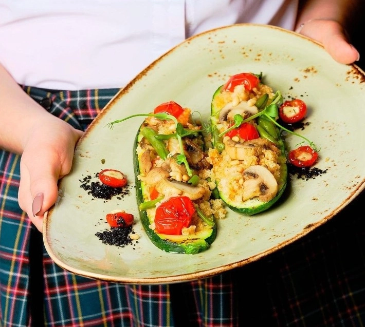 Английский паб The white hart pub в Москве: Европейская кухня, Летняя терраса, Заказ столиков, Еда,