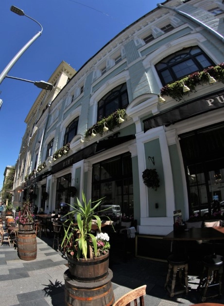 Английский паб The white hart pub в Москве: Европейская кухня, Летняя терраса, Заказ столиков, Еда,