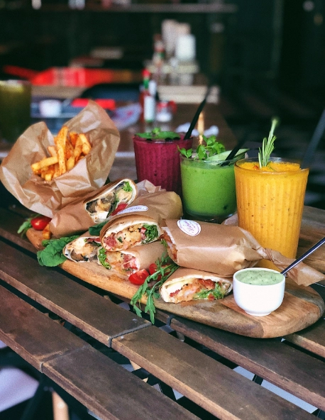 Кафе Шаверма Bar в Краснодаре: Кофе с собой, Американская кухня, Бизнес-ланч, Летняя терраса, Банкет, Доставка, Европейская кухня, Шаурма,