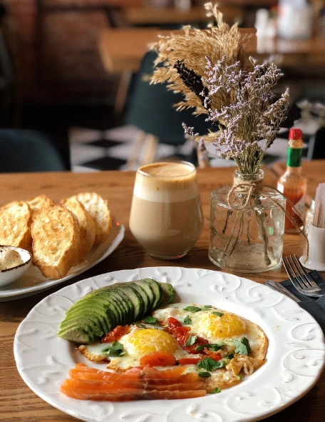 Кафе Шаверма Bar в Краснодаре: Кофе с собой, Американская кухня, Бизнес-ланч, Летняя терраса, Банкет, Доставка, Европейская кухня, Шаурма,