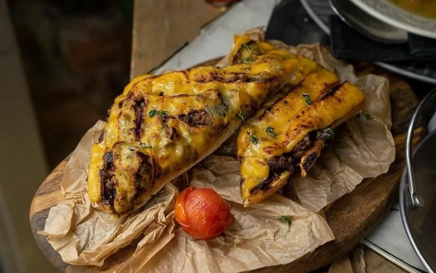 Кафе Шаверма Bar в Краснодаре: Кофе с собой, Американская кухня, Бизнес-ланч, Летняя терраса, Банкет, Доставка, Европейская кухня, Шаурма,