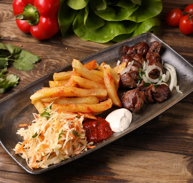 Кафе Жажда вкуса в Краснодаре: Пицца, Шашлык, Хинкали, Кофе с собой, Корпоративные обеды, Доставка, Летняя терраса, Бизнес-ланч,