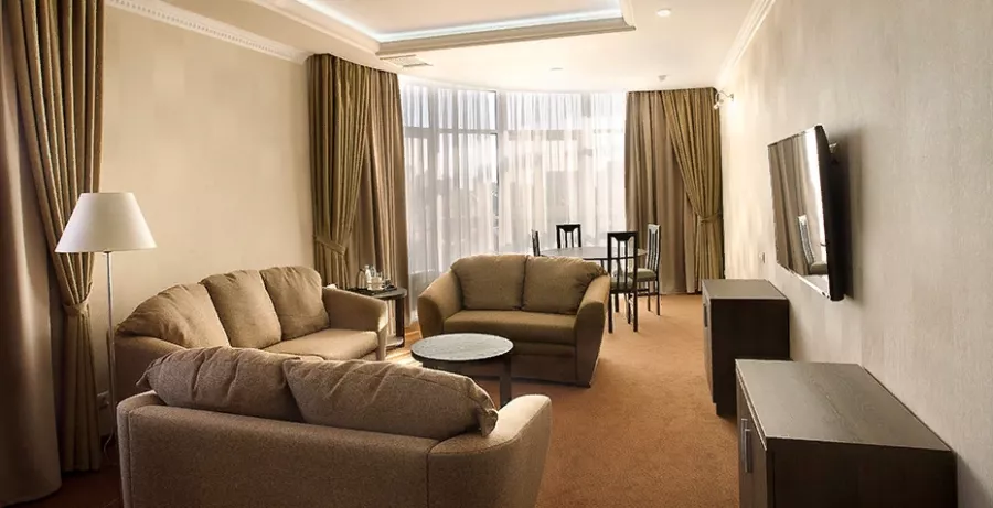 Отель Amici Grand Hotel в Краснодаре: Гостиница, Отель, Номера, Ресторан,