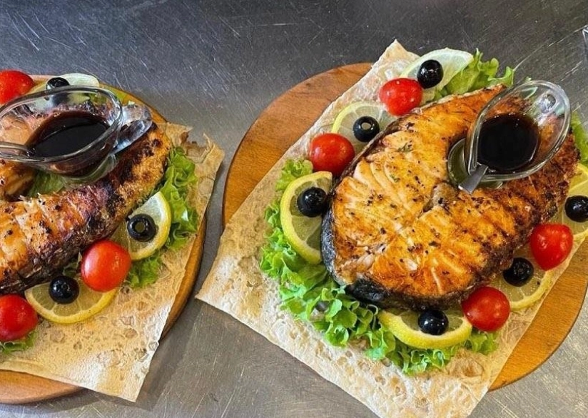 Кафе Любим печь в Краснодаре: Заказ столиков, Летняя терраса, Стейки, Доставка, Армянская кухня, Пицца, Шашлык, Еда,