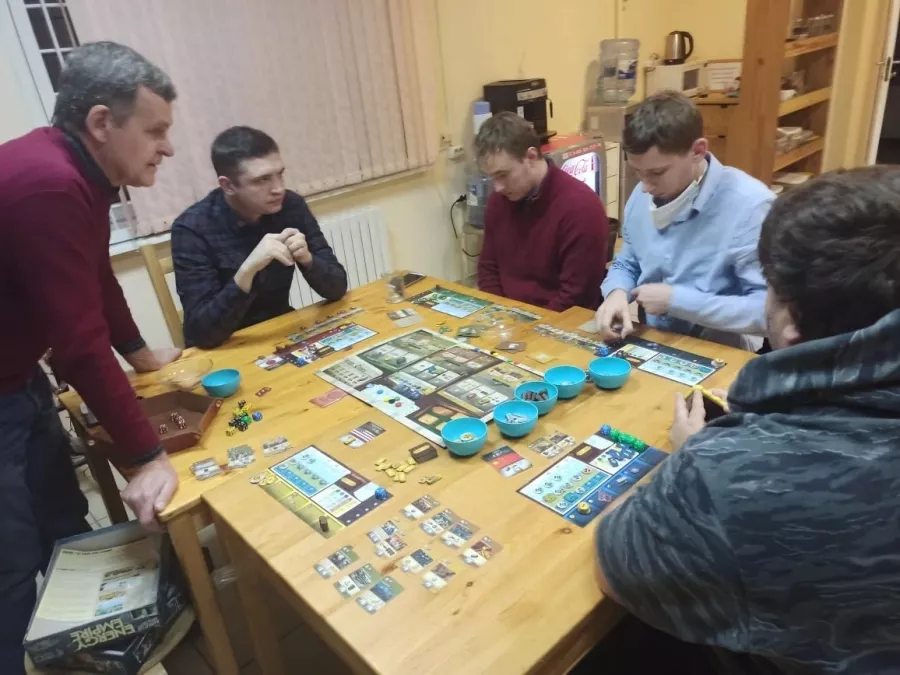 Антикафе Караван подарков в Ростове-на-Дону: Время с друзьями, Настольные игры, Аренда настольных игр, Time with friends, Board games,