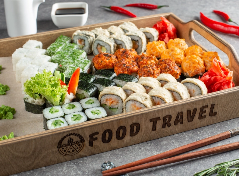 Кафе Food Travel в Краснодаре: Лапшичные, Паназиатская кухня, Европейская кухня, Спортивные трансляции, Кофе с собой, Доставка, Заказ столиков, Детский уголок, Аниматоры, Японская кухня,