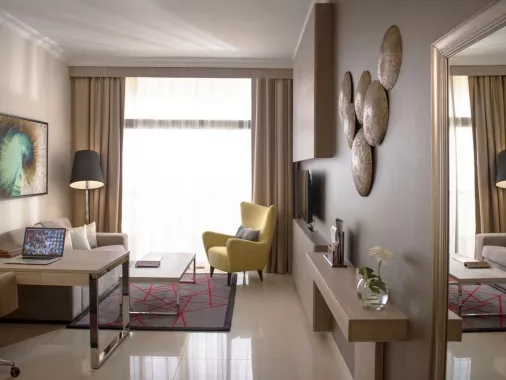 Отель "Two Seasons Hotel & Apartments" 4*