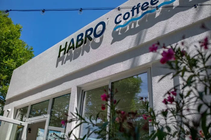 Кофейня "Habro".