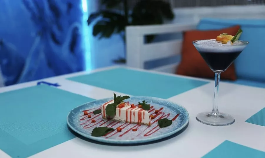 Бар Poseidon в Сочи: Караоке, У моря, Морепродукты , Живая музыка , Европейская кухня, Кавказские блюда,