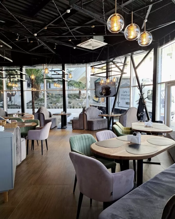 Ресторан Ranovsky rest в Сочи: Вид на парк, Ресторан с белками, Русская кухня , Европейская кухня , Устрицы , Винная карта,