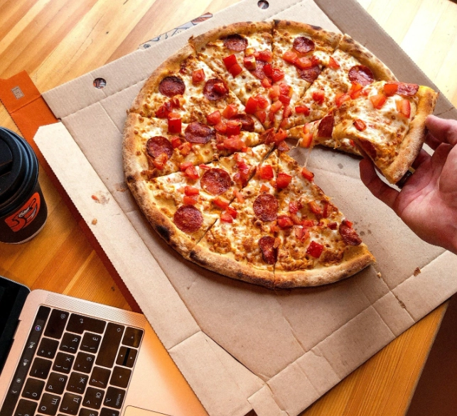 Пиццерия "Додо Пицца".