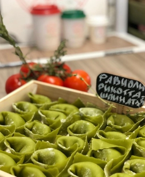 Кафе Pastoria cafe в Москве: Заказ навынос, Проведение банкетов, Итальянская кухня, Можно с ноутбуком, Заказ столиков,