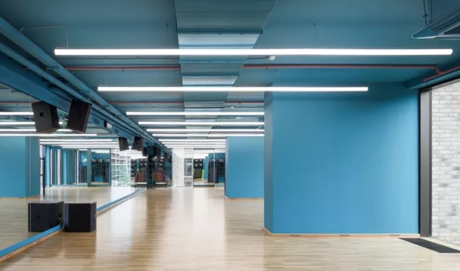 Фитнес-клуб "ROCKOUT Gym".