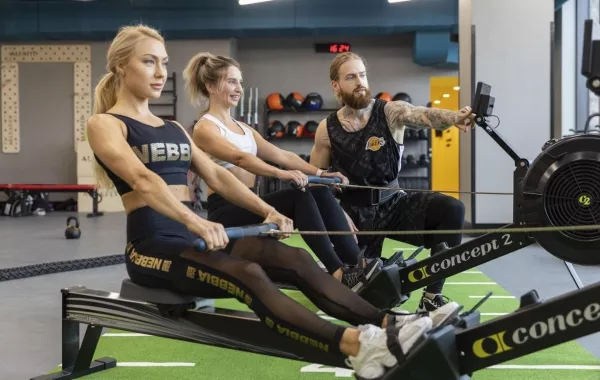 Фитнес-клуб "ROCKOUT Gym".