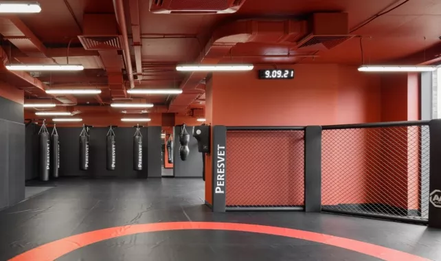 Фитнес-клуб "ROCKOUT Gym".