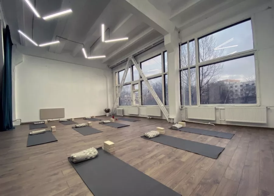 Студия йоги Yogabody studio в Москве: Йога, Айенгара, Кундалини, Аштанга, Хатха,
