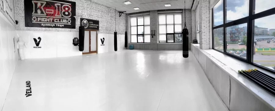Спортивный клуб единоборств и фитнеса Club 18 fight&fitness в Москве: Аэробика, Боевые искусства, Йога, Кроссфит, Настольный теннис, Пилатес, Массаж, Спорт,